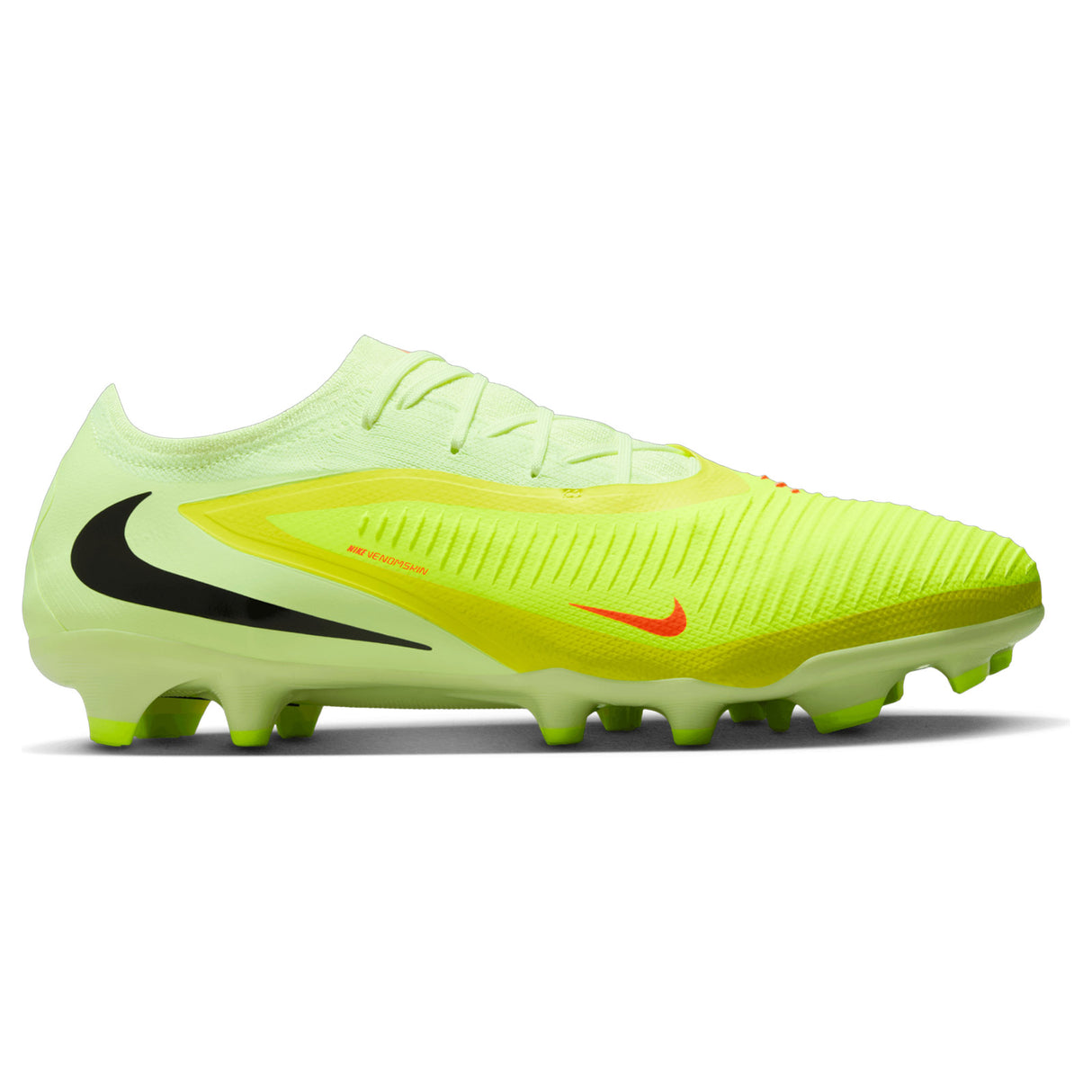 Nike Phantom 6 Low Pro Firm-Ground Football Boots