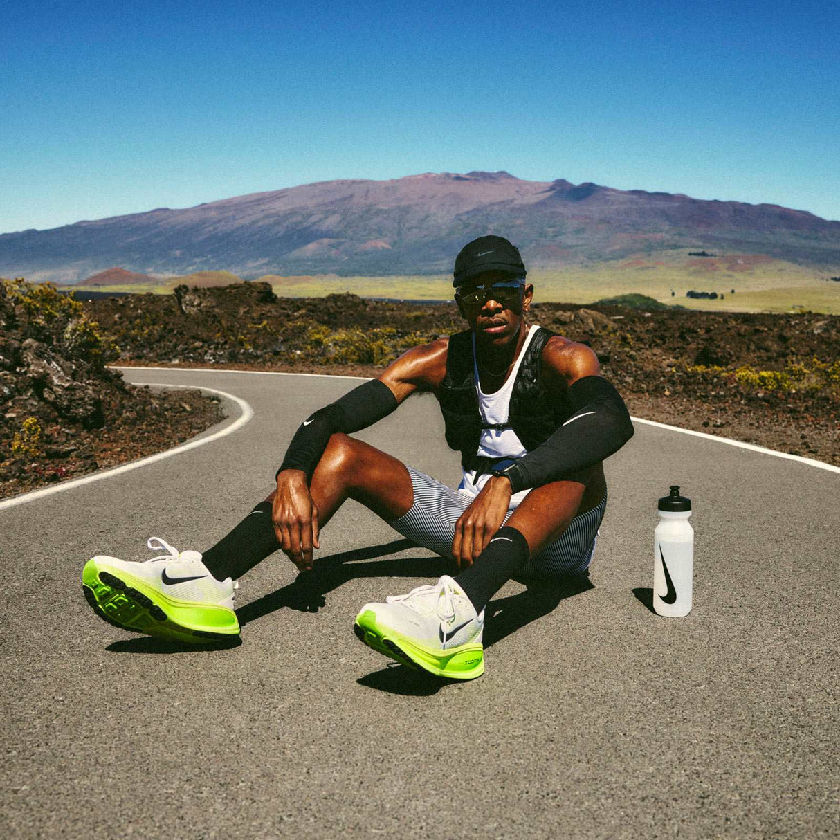 Nike Vomero 18 Mens Road Running Shoes