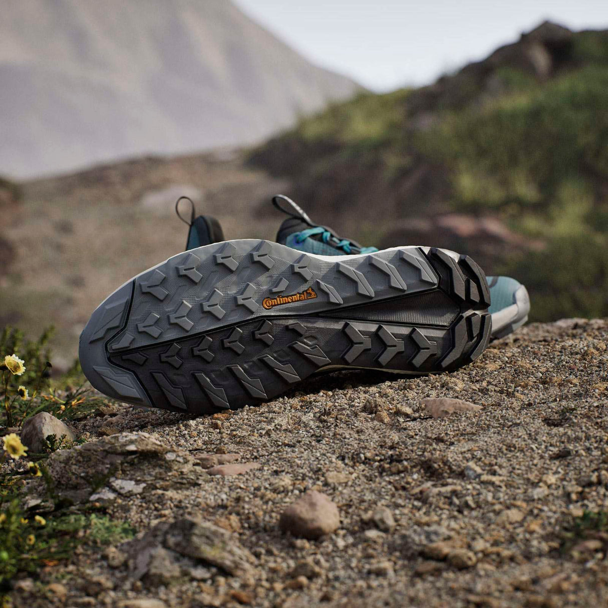 adidas Terrex Free Hiker 2.0 Low Gore-Tex Mens Hiking Shoes