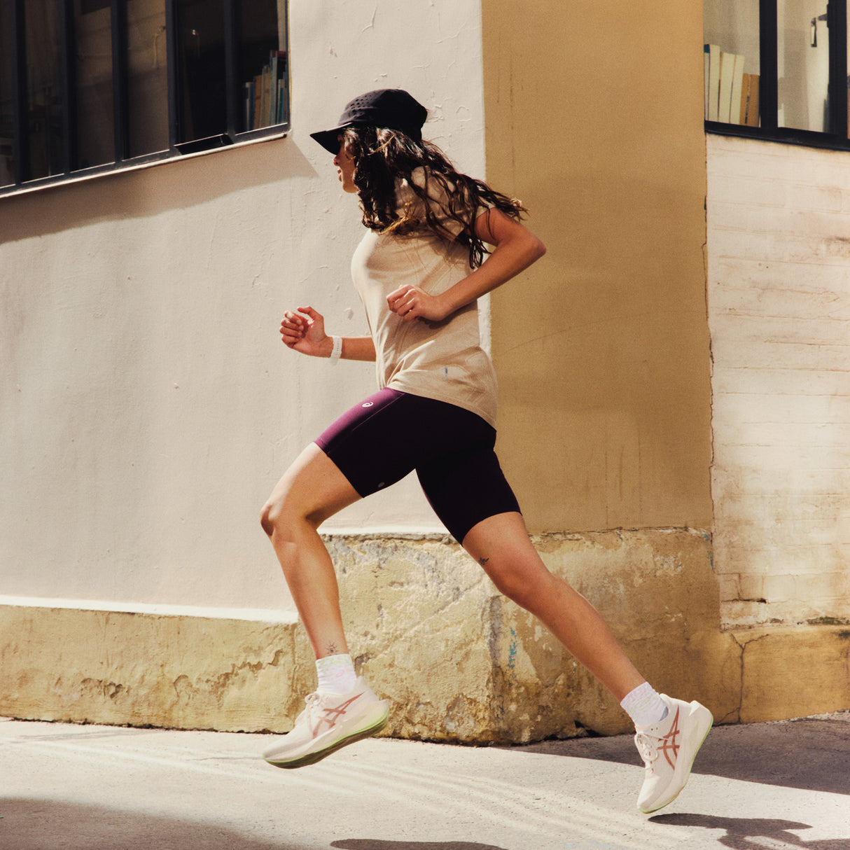 ASICS NOVABLAST 6 Womens Cushioned Running Shoes