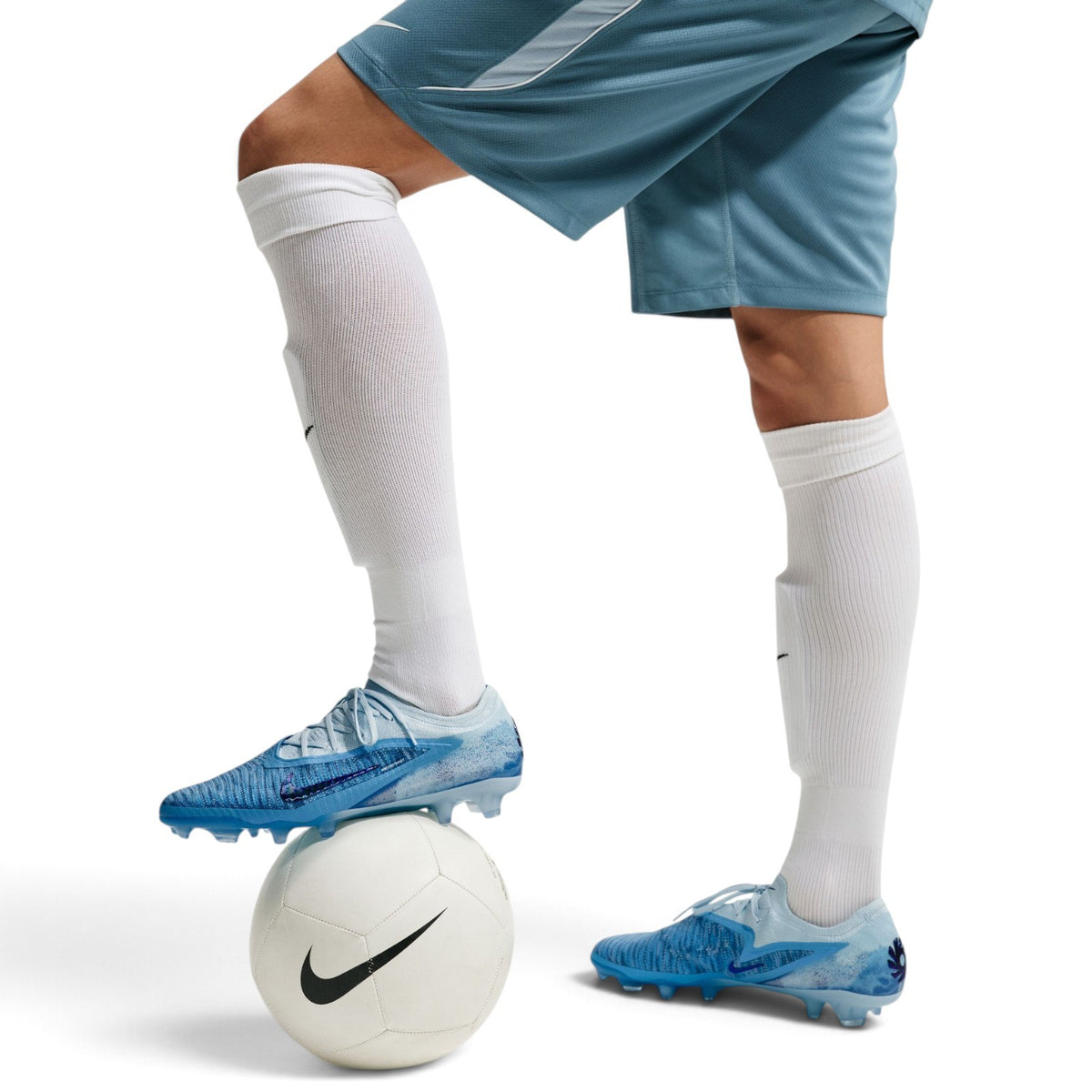 Nike Phantom 6 Low Elite EH FG Blue