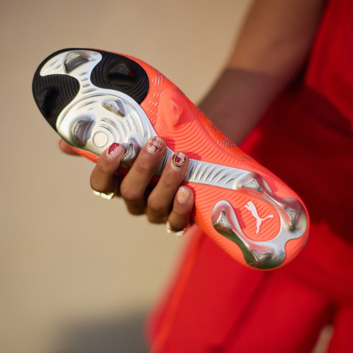 PUMA FUTURE 9 ULTIMATE LOW FG Red
