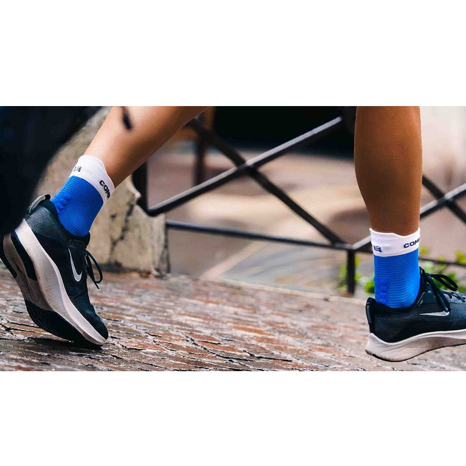 Compressport Pro Racing V4.0 Run High Socks