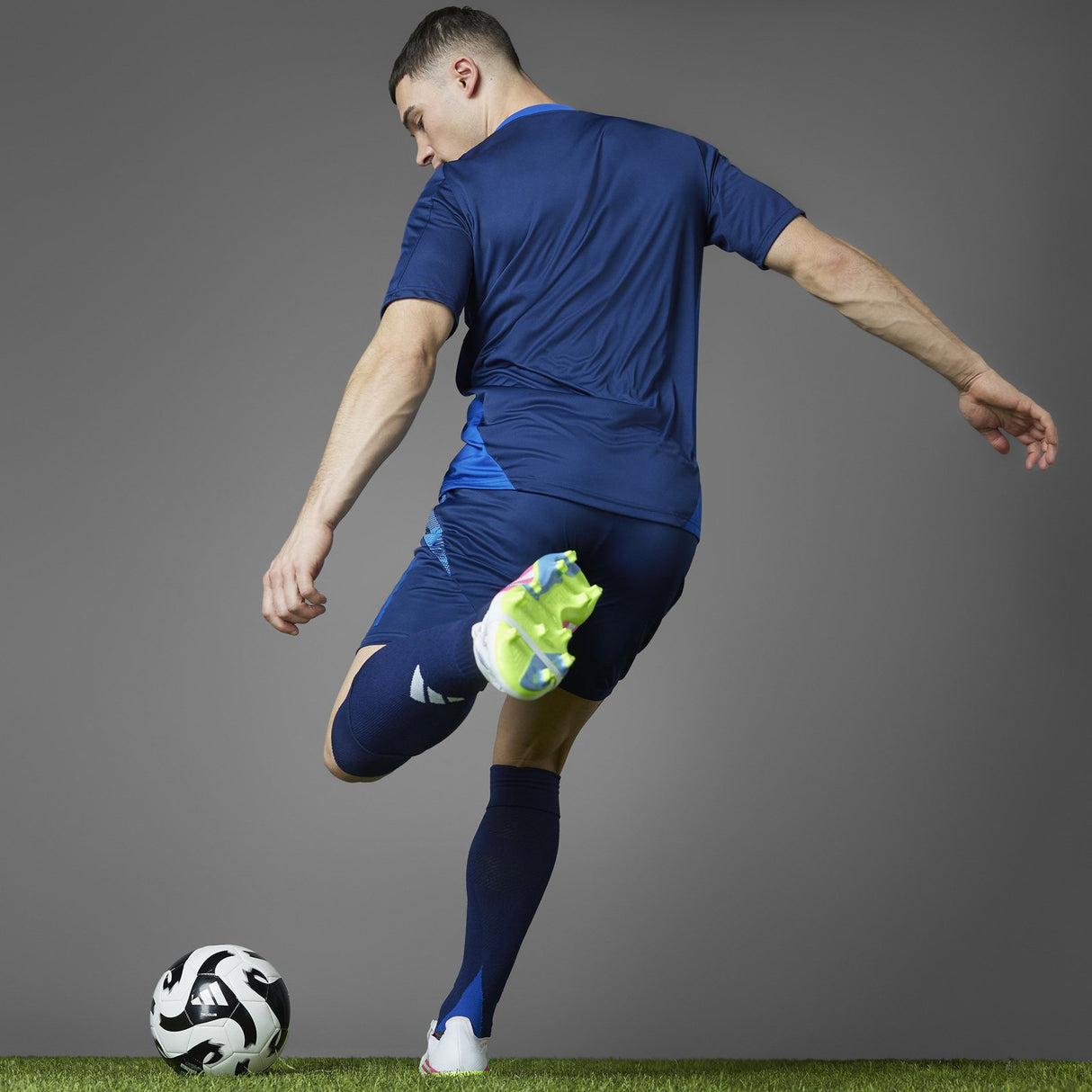 adidas Predator League Adults Firm Ground Football Boots