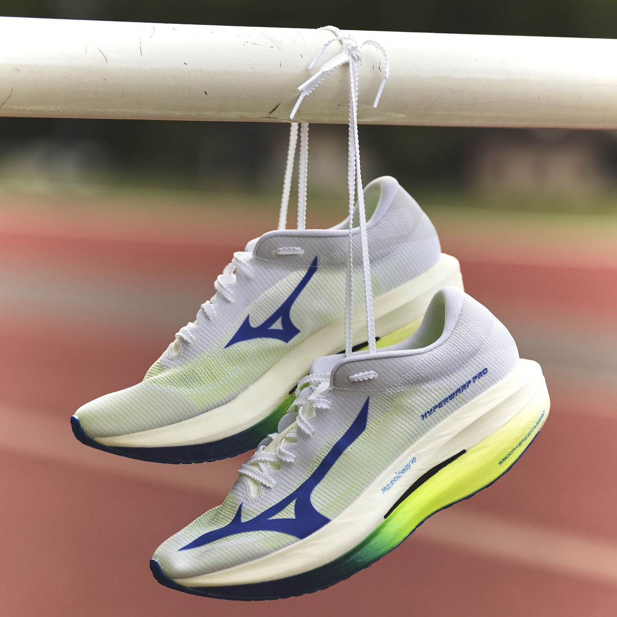 Mizuno Hyperwarp Pro Womens Lightweight Running Shoes