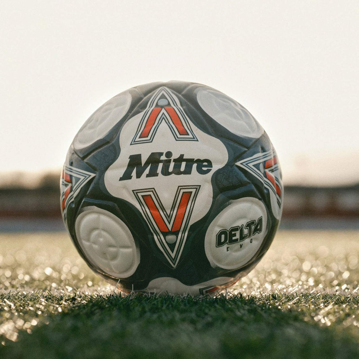 Mitre Delta Evo 24 Football 5 White