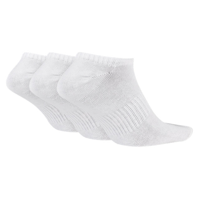 Nike Everyday Lightweight Cushioned No-Show Socks (3 Pairs)