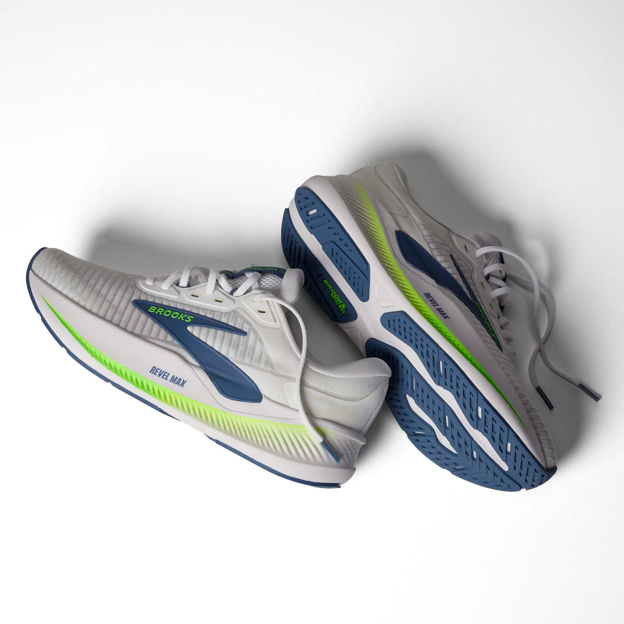 Brooks Revel Max Mens Road Running Shoes
