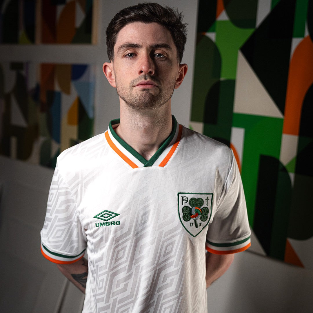 Umbro 17-3 2026 Adults Short Sleeve Football Jersey