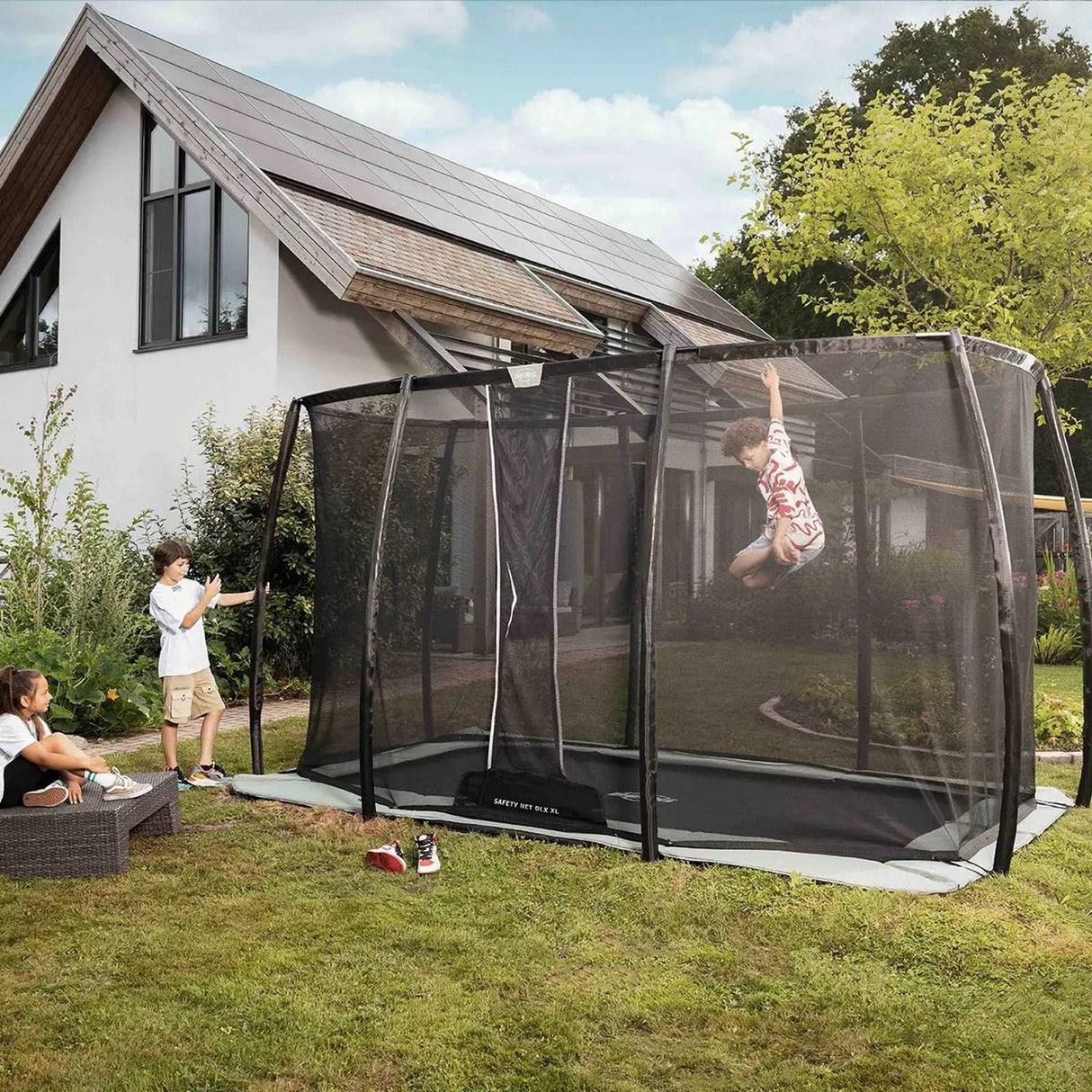 BERG Ultim Champion ECO FlatGround 410 Trampoline + Safety Net DLX XL