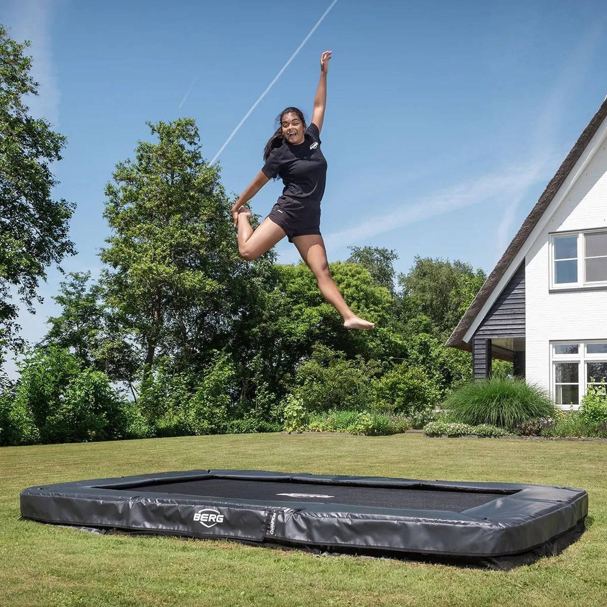 BERG SPORTS Ultim Champion InGround 330 Trampoline Grey