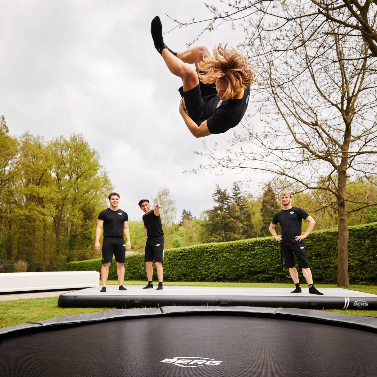 BERG SPORTS Elite FlatGround 330 Trampoline Grey