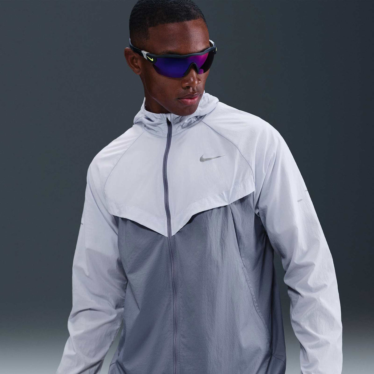 Nike Stride Mens Repel UV Running Jacket