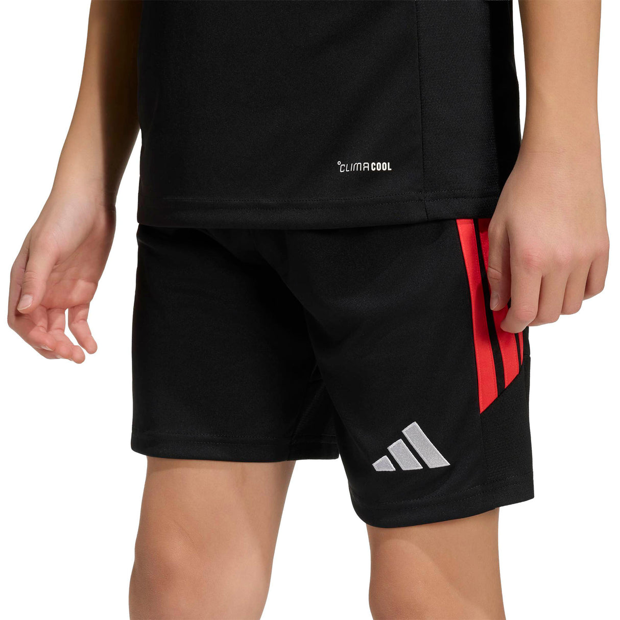 adidas Boys Tiro 26 shorts Black