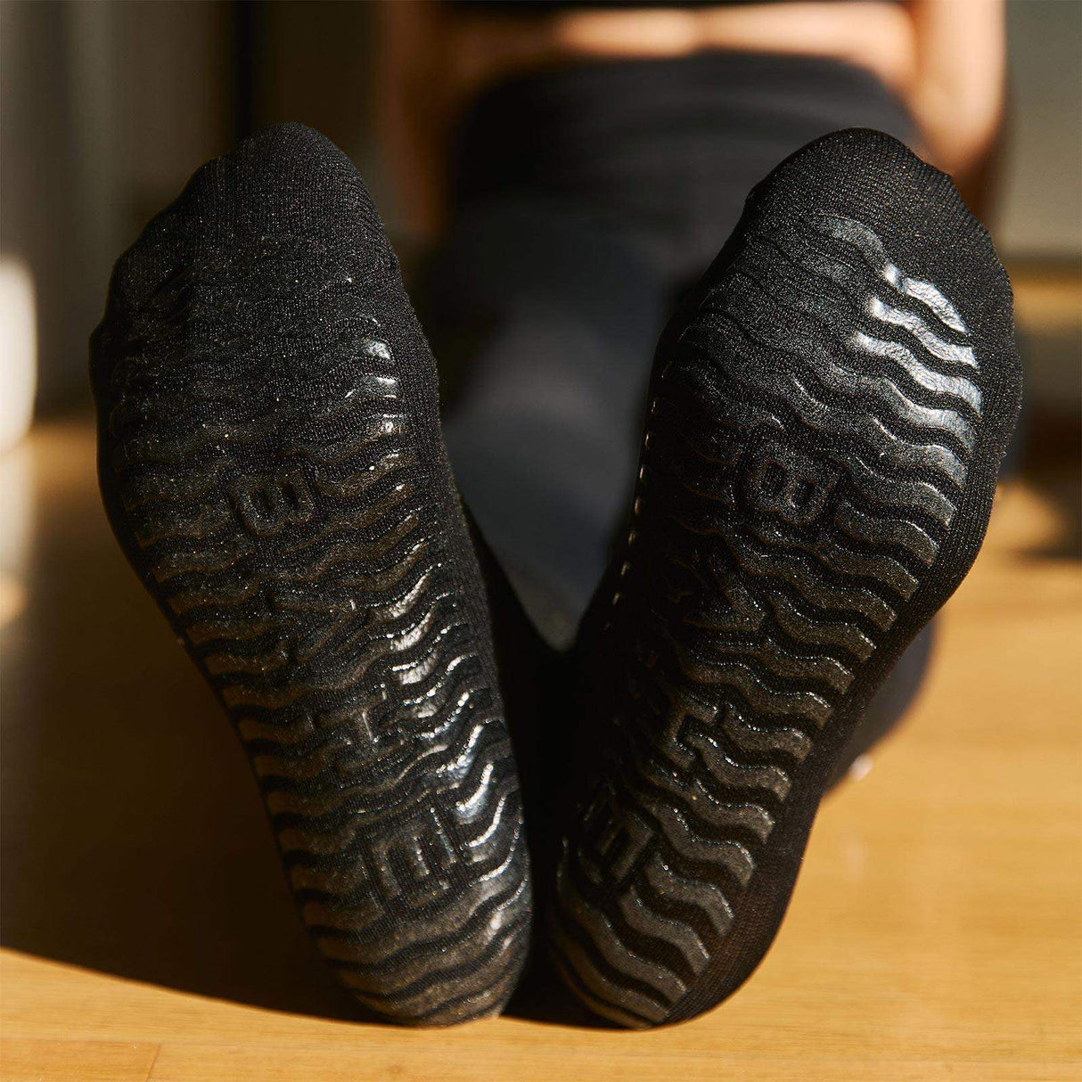 BAHE Studio Grippy Crew Socks Black