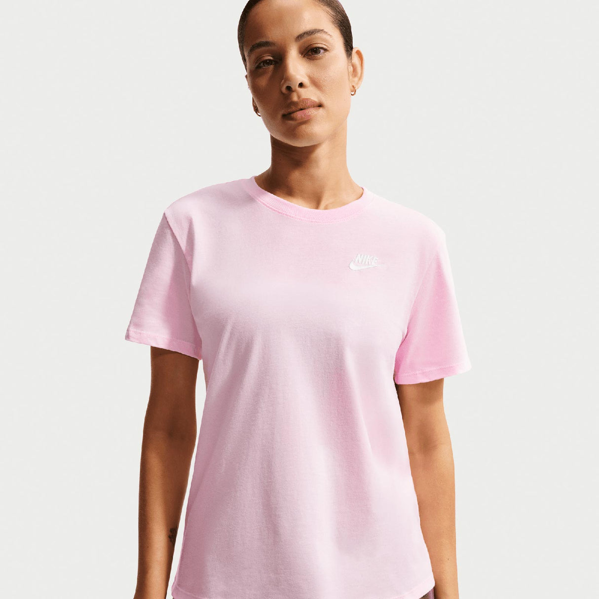 NIKE NSW CLUB SS TEE WMS Pink