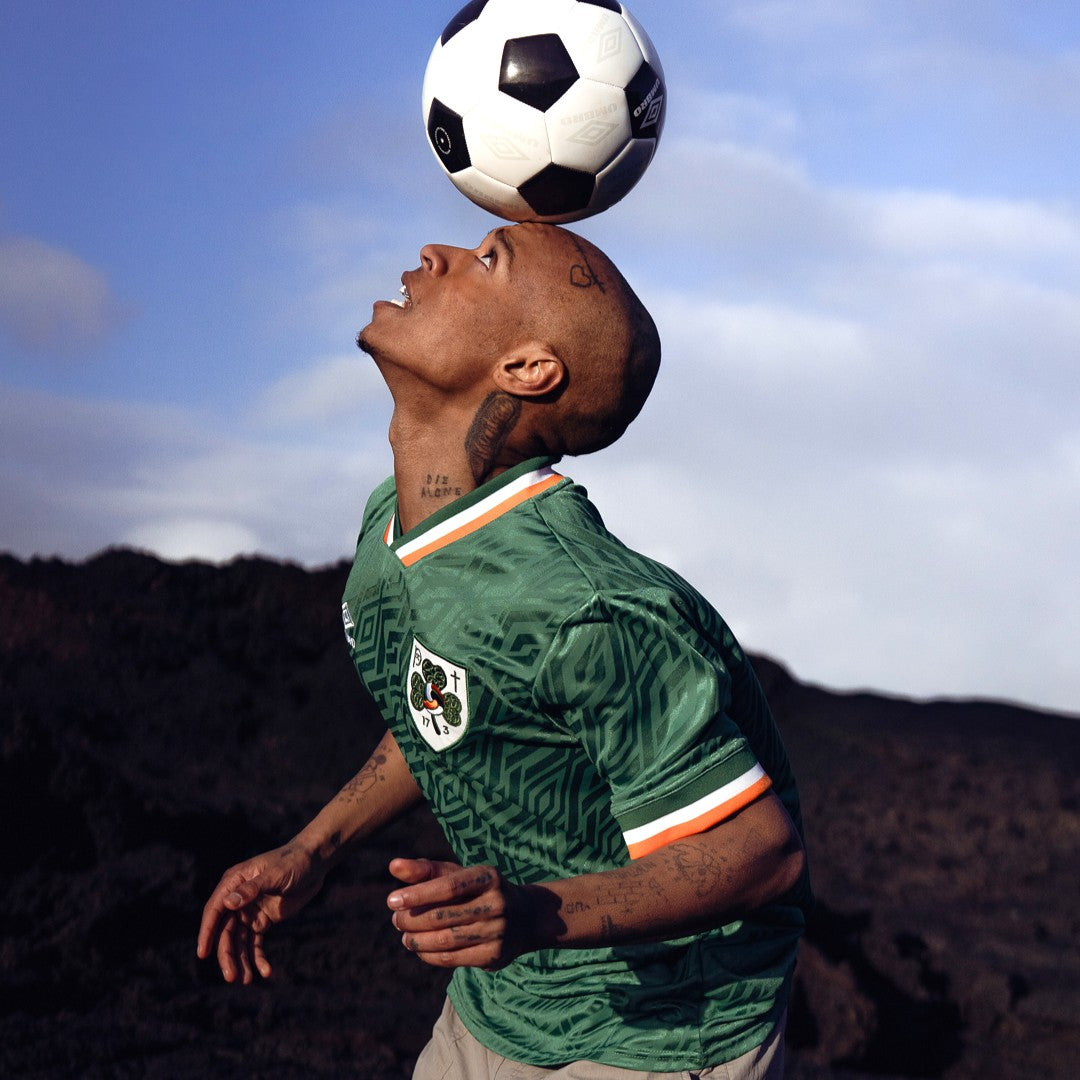 Umbro 17-3 2026 Adults Short Sleeve Football Jersey