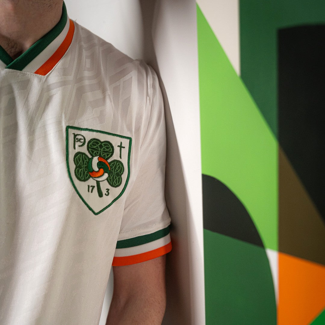 Umbro 17-3 2026 Adults Short Sleeve Football Jersey