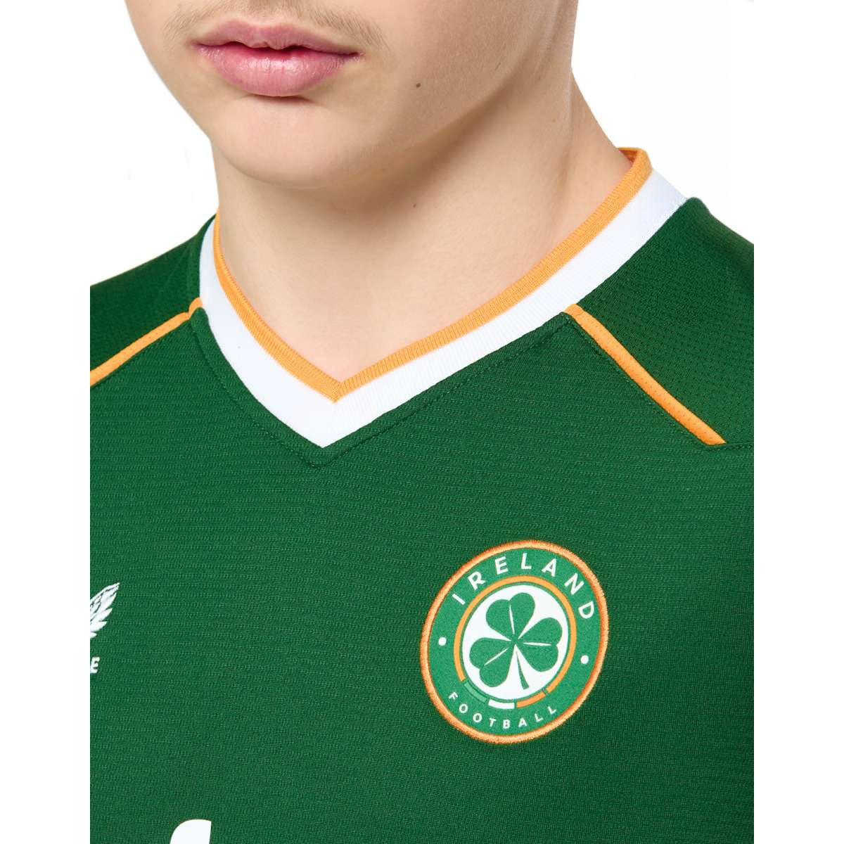 Castore FAI Ireland Football 2026 Kids Home Jersey