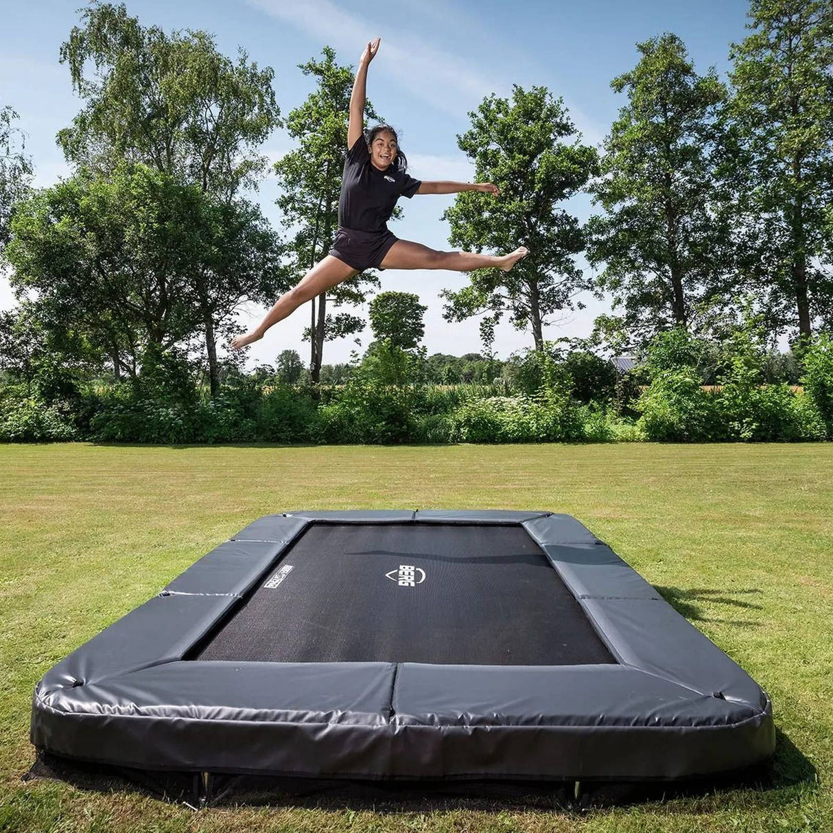 BERG SPORTS Ultim Champion InGround 330 Trampoline Grey