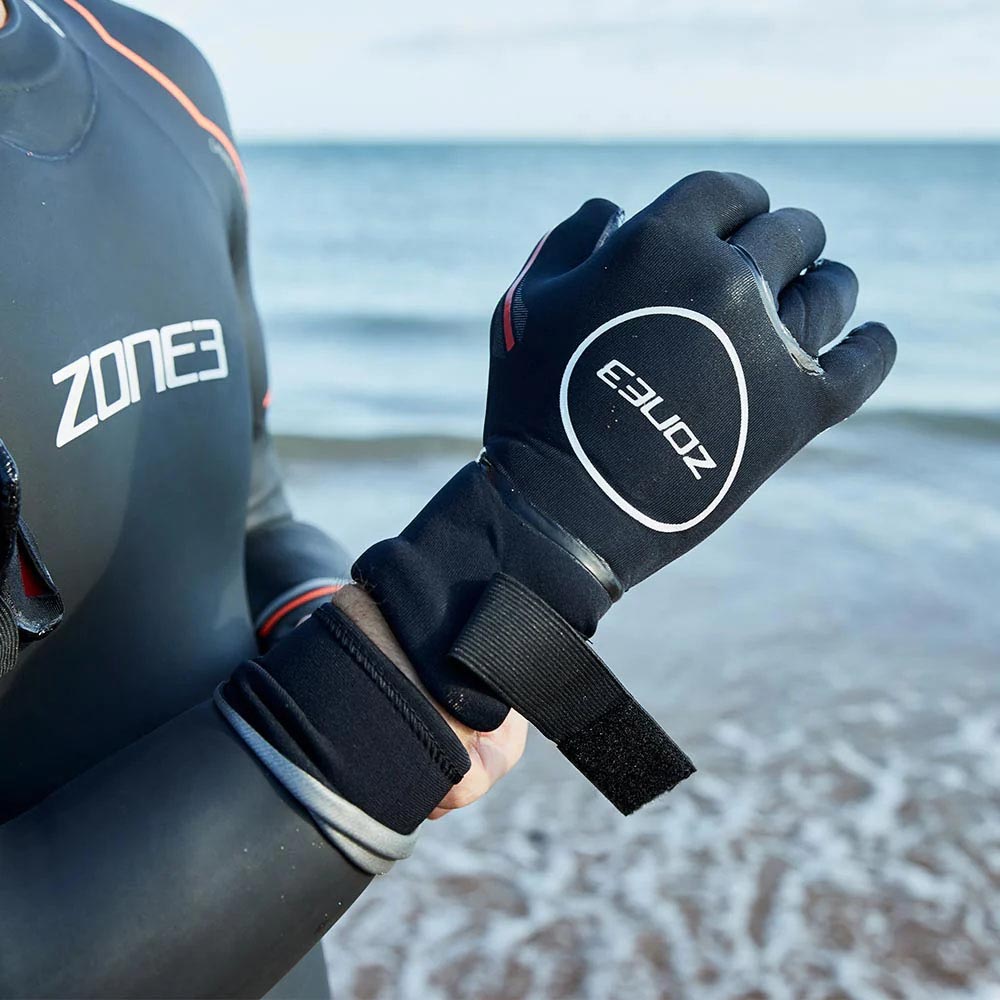 Zone3 Heat-Tech Neoprene Warmth Swim Gloves
