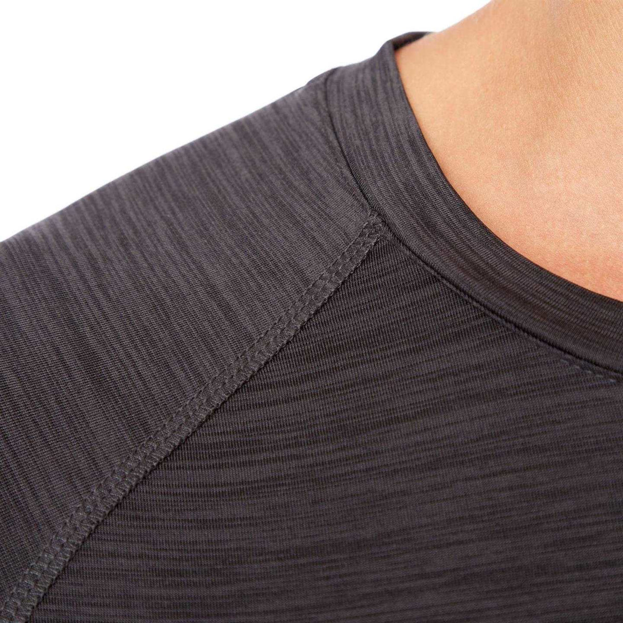 Energetics Rylu Mens Short Sleeved Running T-Shirt Close Up Shoulder