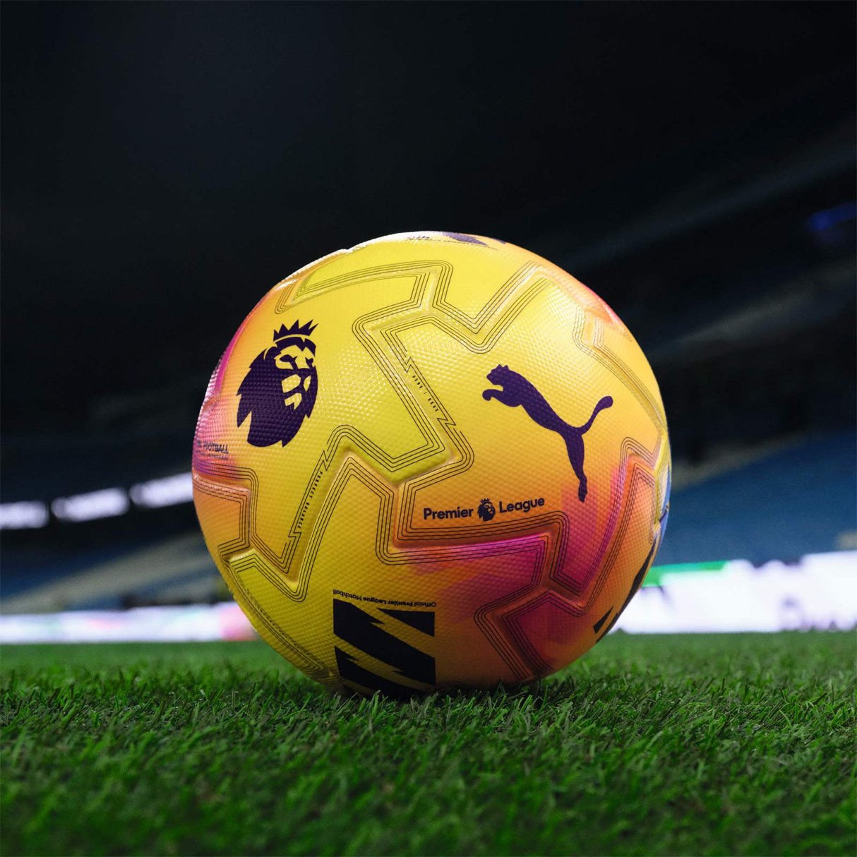 Puma Orbita Ultimate Premier League 2025/26 Lights Football