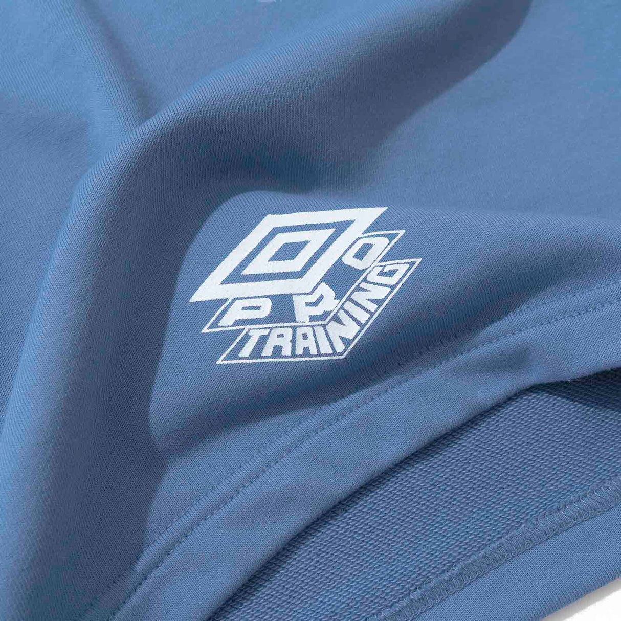 Umbro Legendary Iconic Drill Mens Relaxed-Fit Short