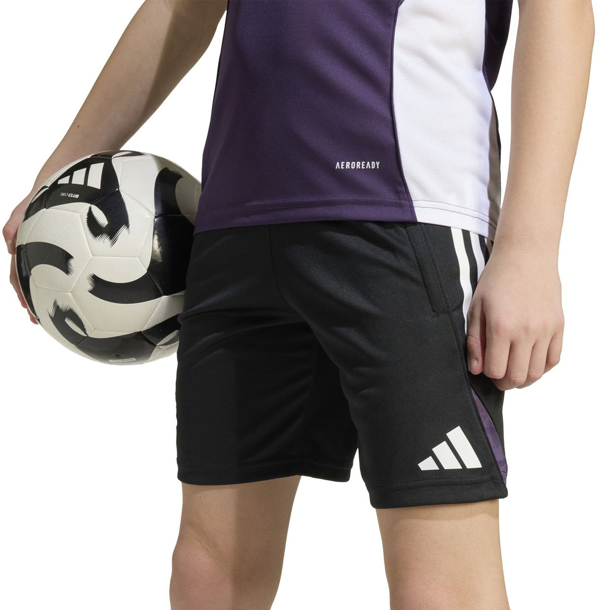 adidas Manchester United Tiro Football 2025/26 Kids Training Short Close-Up Model Front Side View