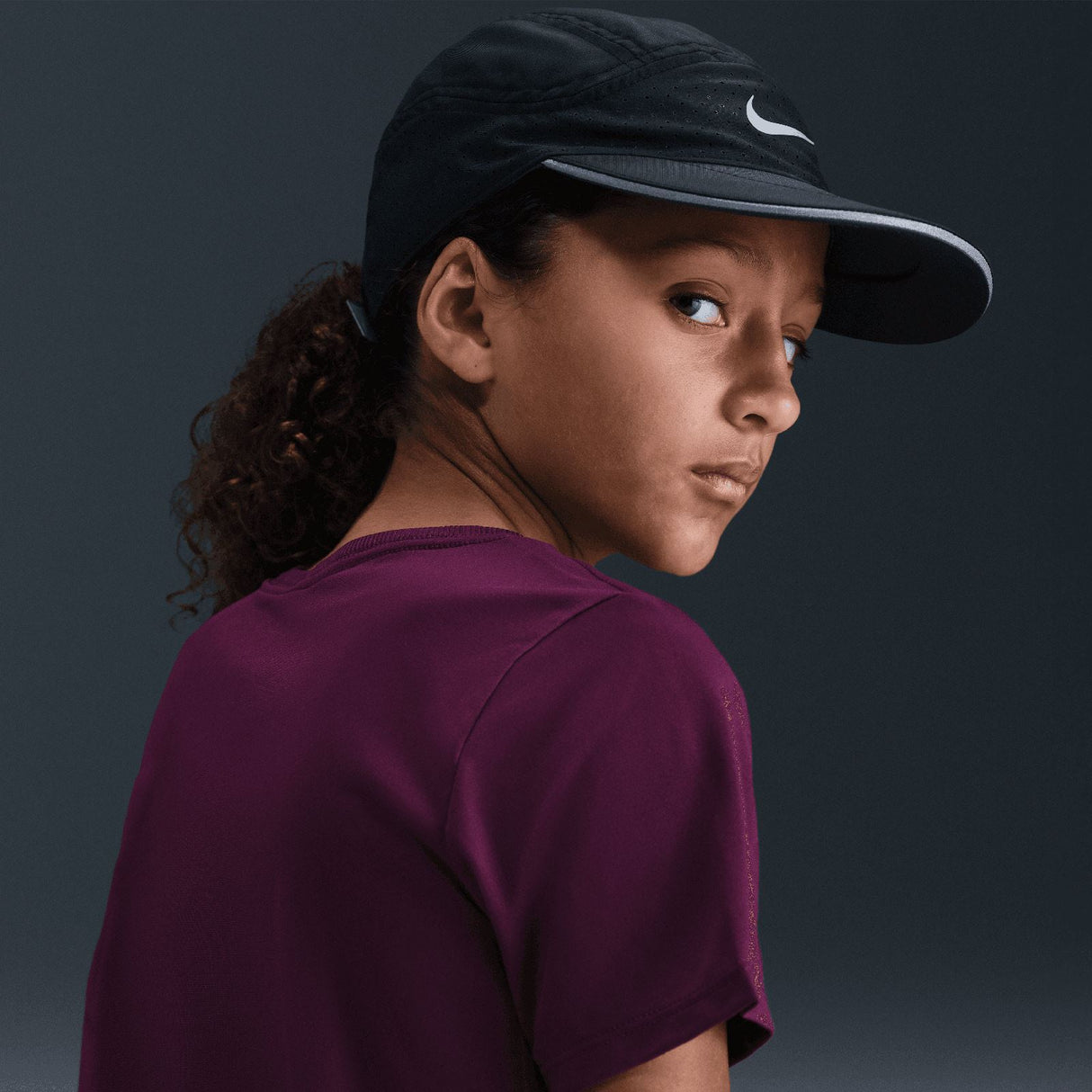 Nike Girls DF ONE STD SS TOP HBR Maroon