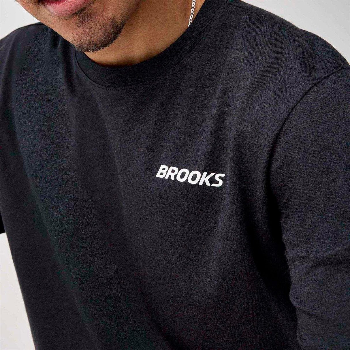 Brooks Mens Graphic Short Sleeve Black
