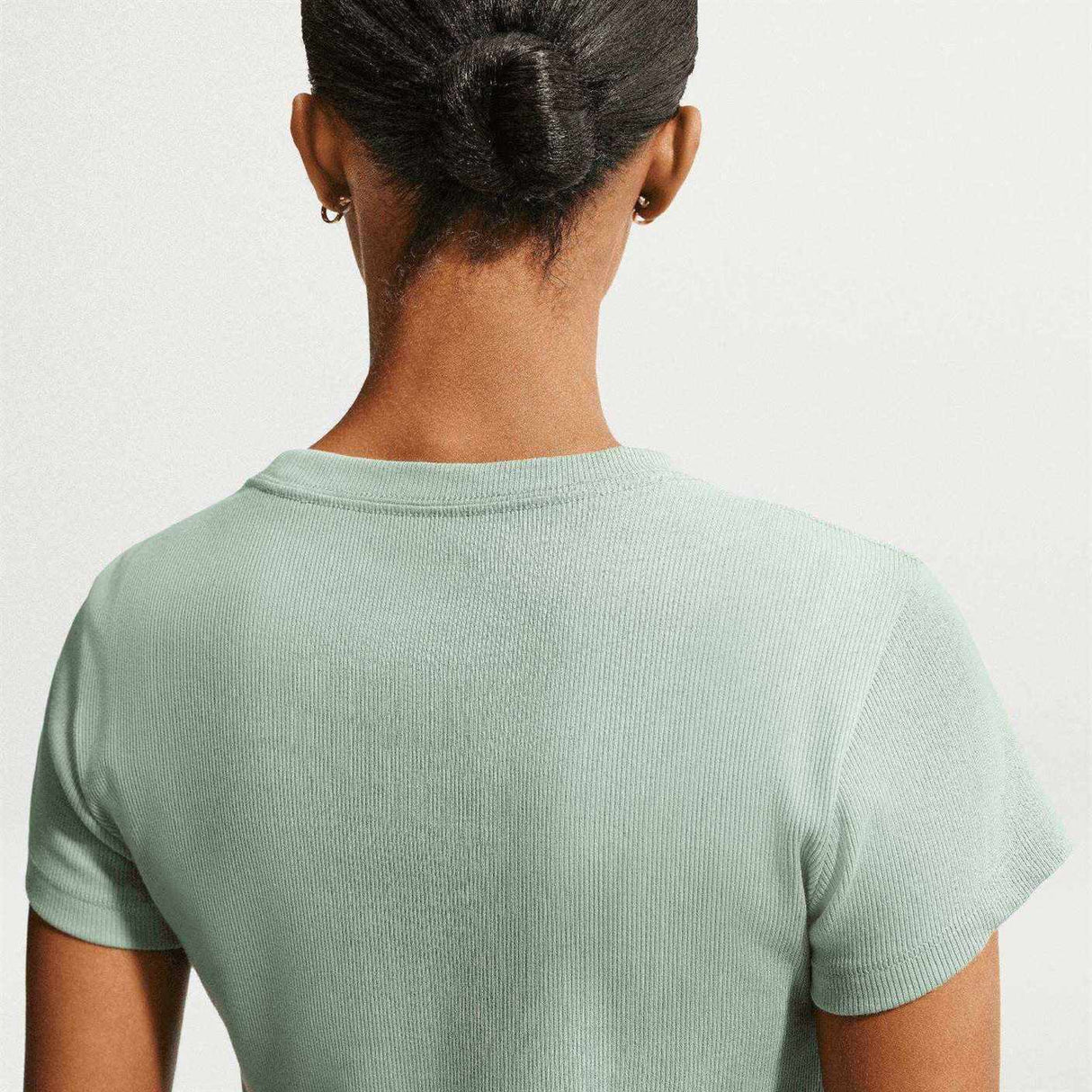 NIKE NSW RIB TGHT SS TEE WMS Green