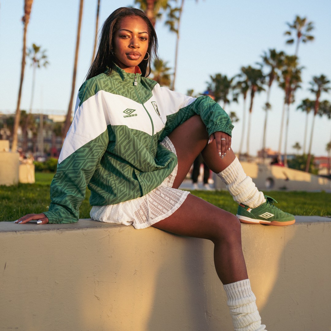 Umbro 17-3 2026 Adults Full-Zip Football Track Jacket