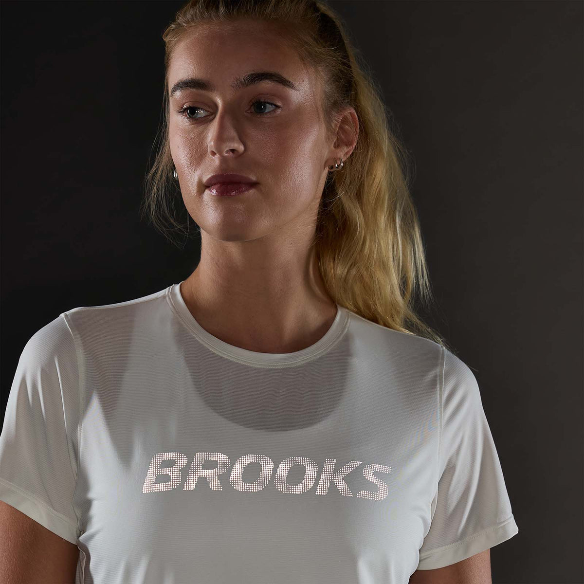 Brooks Wmns Dash Reflect Short Slv Beige