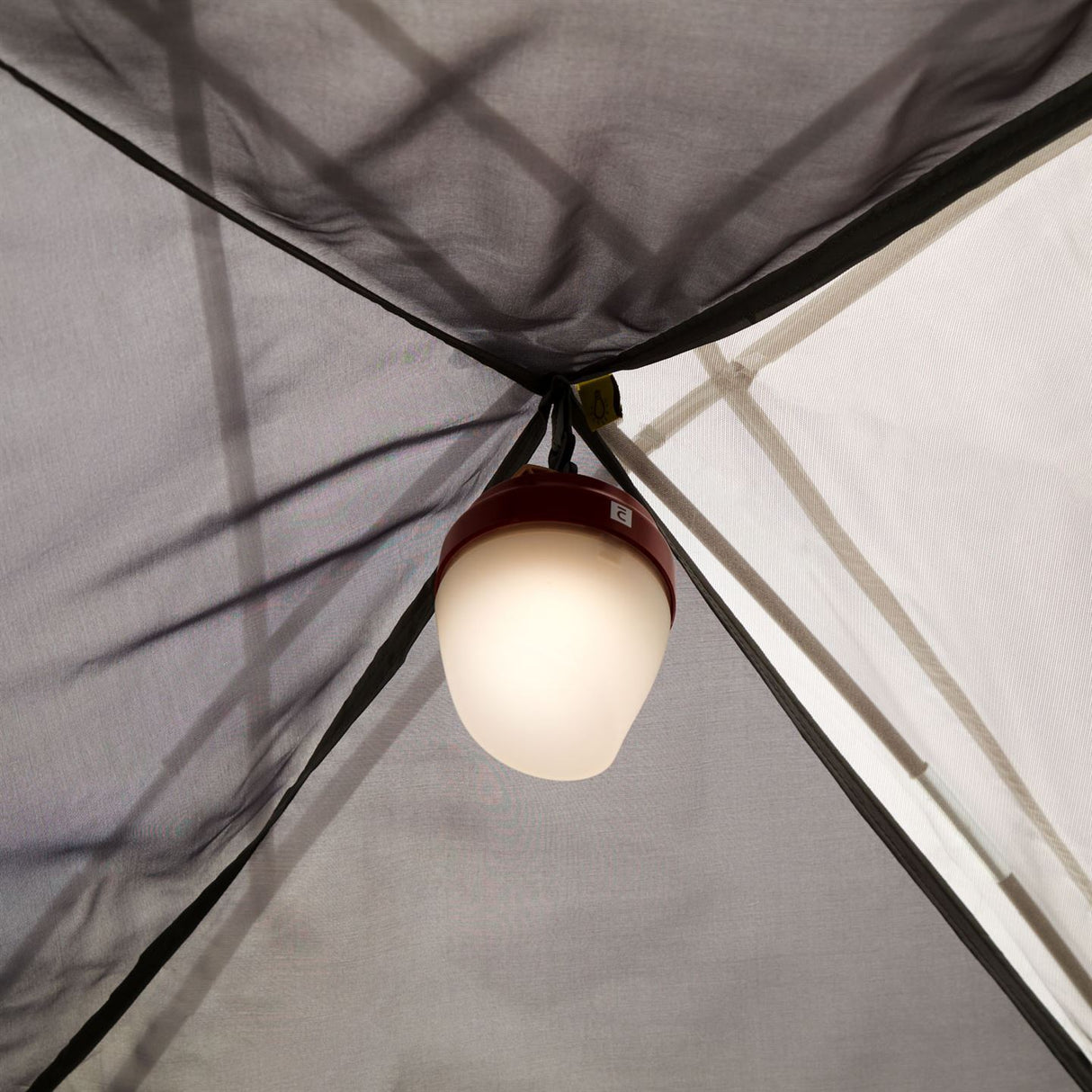 McKINLEY Family 4 Person 10.4 I Tent - Close up