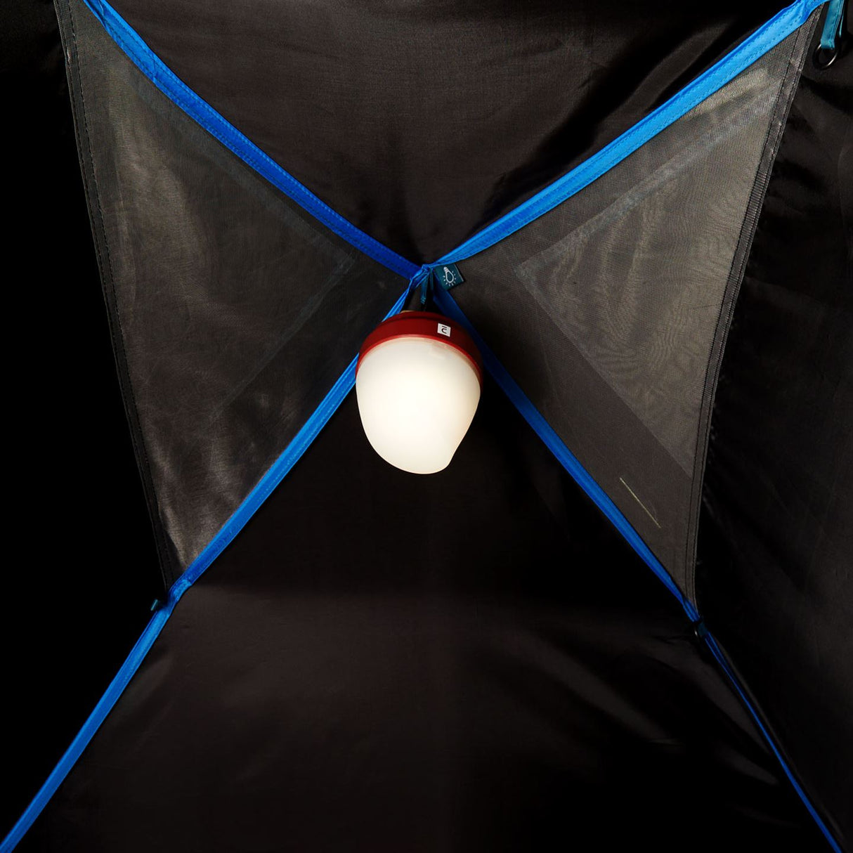 McKINLEY Vega 4 Person 40.4 Sleepwell Tent - Close up