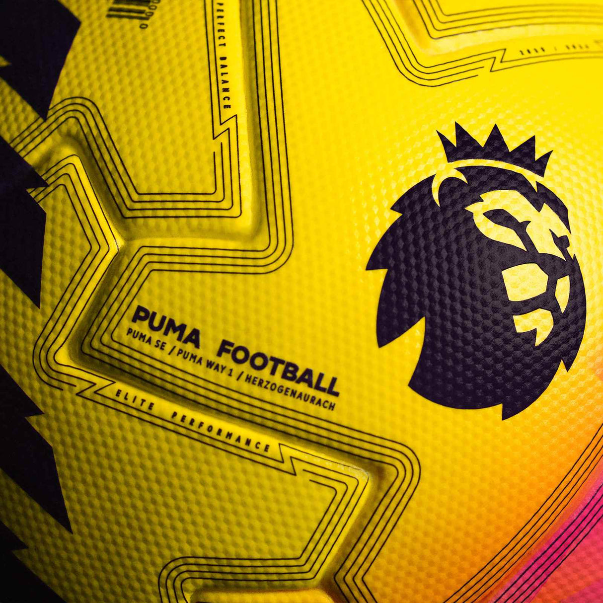 Puma Orbita Ultimate Premier League 2025/26 Lights Football