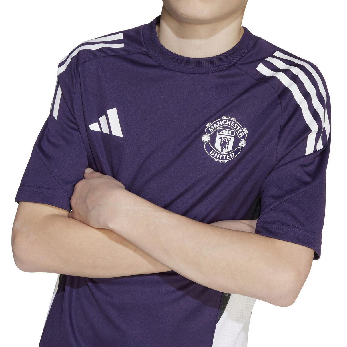 adidas Manchester United Football 2025/26 Kids Short Sleeved Training Jersey Close-Up Model Front View