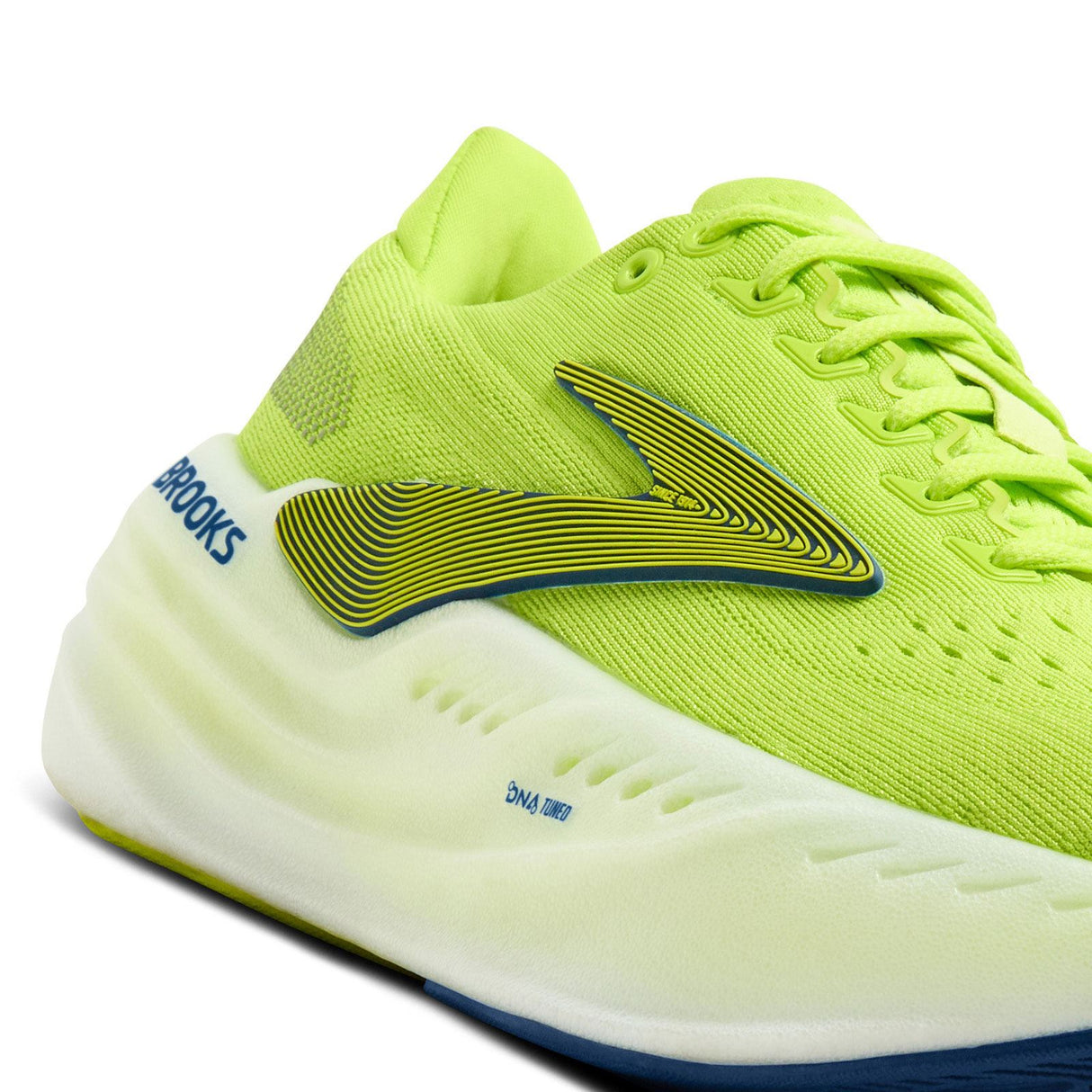 Brooks Mens Glycerin Max Running Shoe - Close up