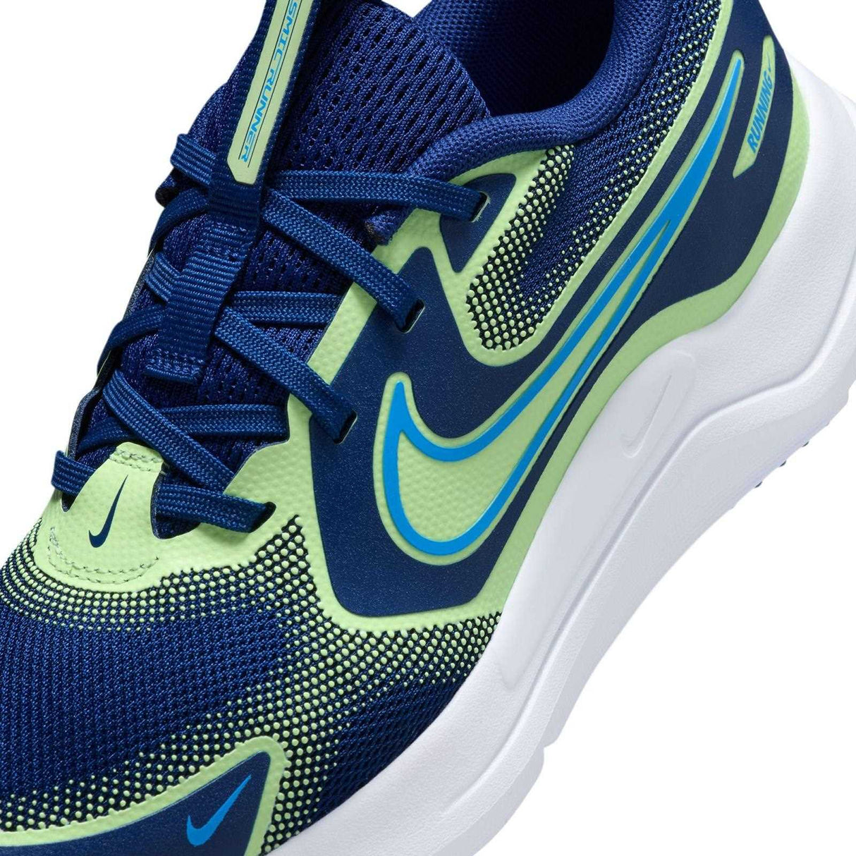 Nike Cosmic Runner Kids Road Running Shoes