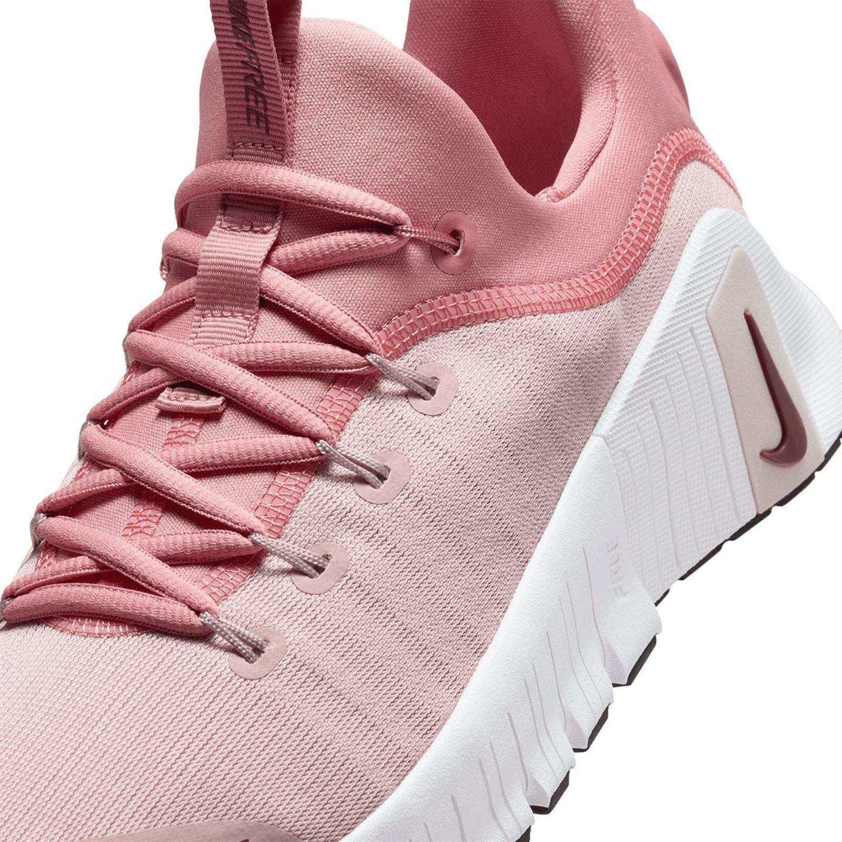 Nike Wmns Free Metcon 6 Red