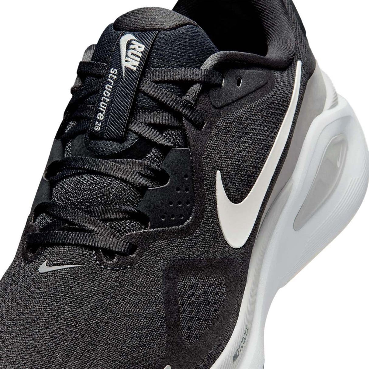 Nike Structure 26 Mens Black