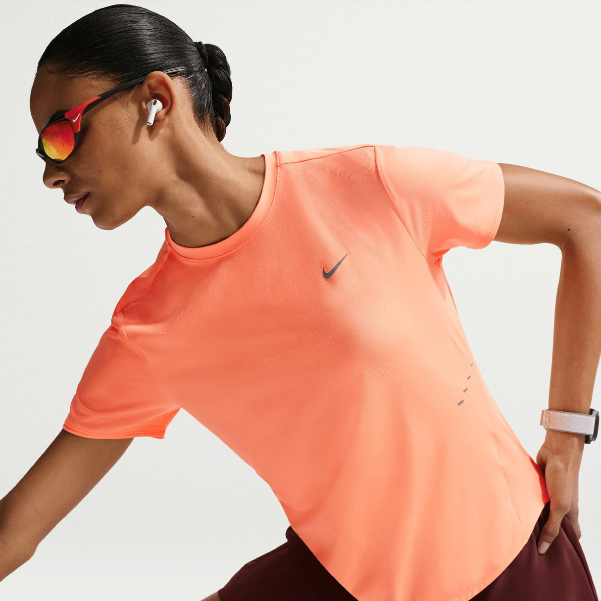 NIKE SWIFT DF SS TOP WMS Orange