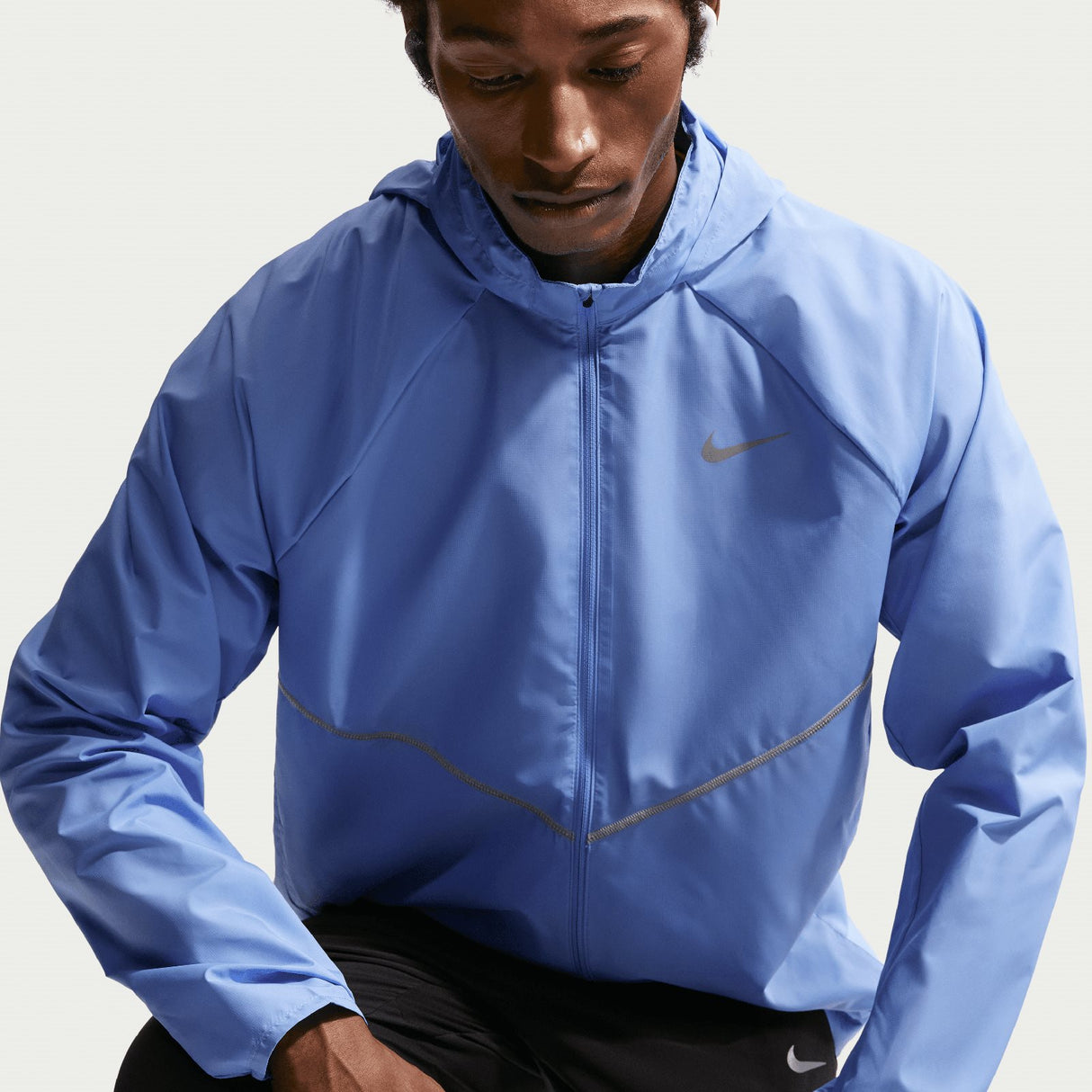 Nike Mens NK UV RPL MILER Jacket Blue