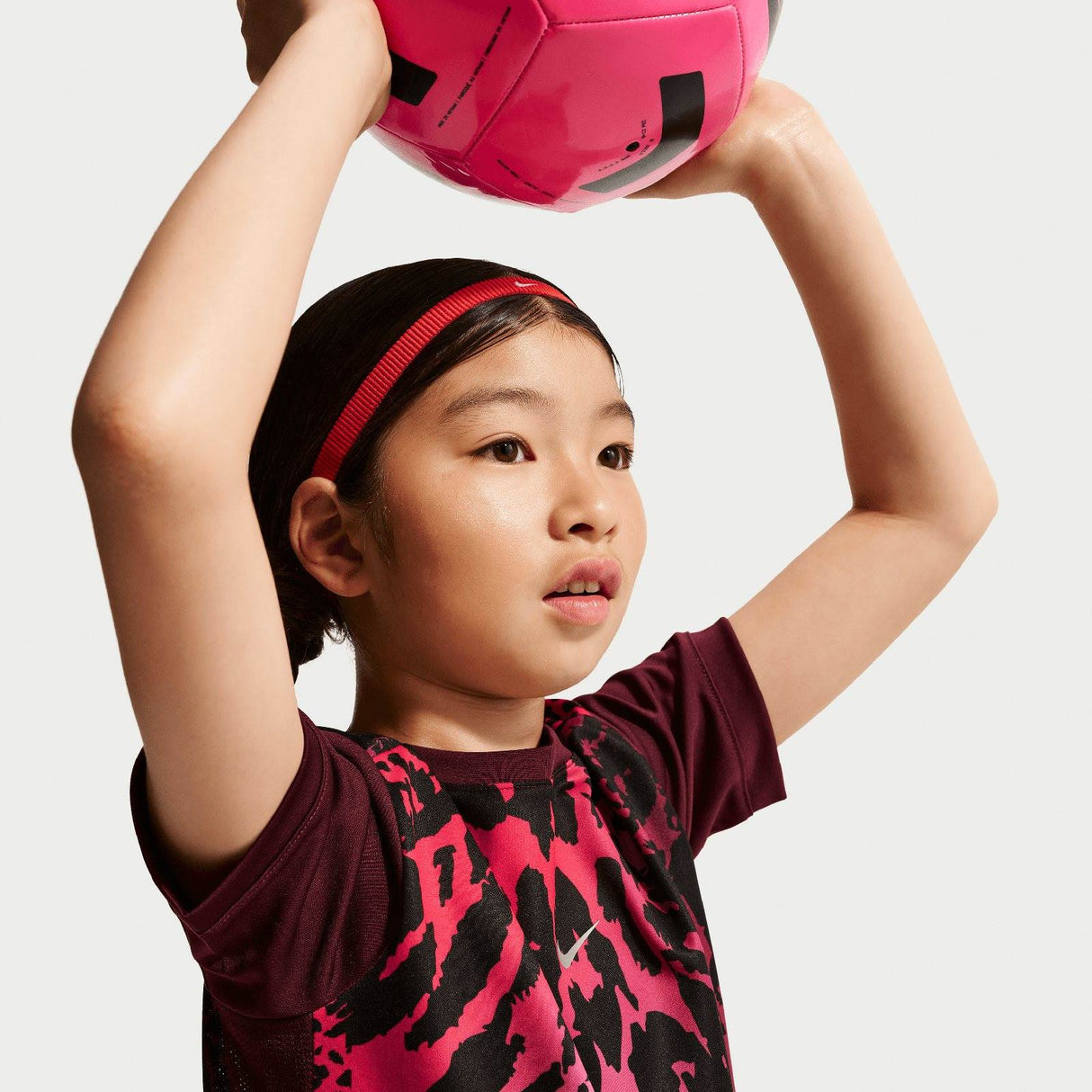 NIKE NU GIRLS DF ACD25 TOP SS Maroon
