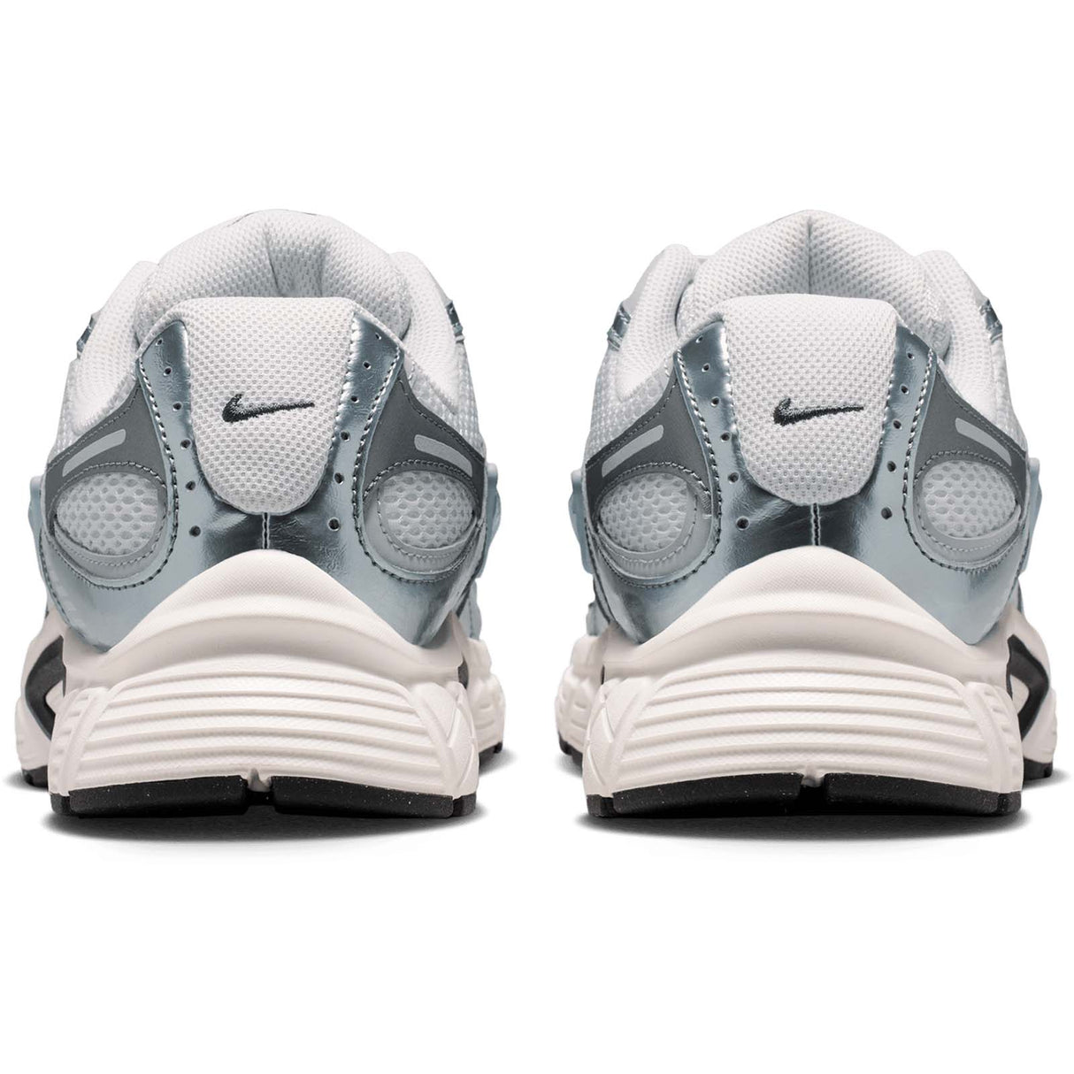 Nike V5 RNR Trainers Grey