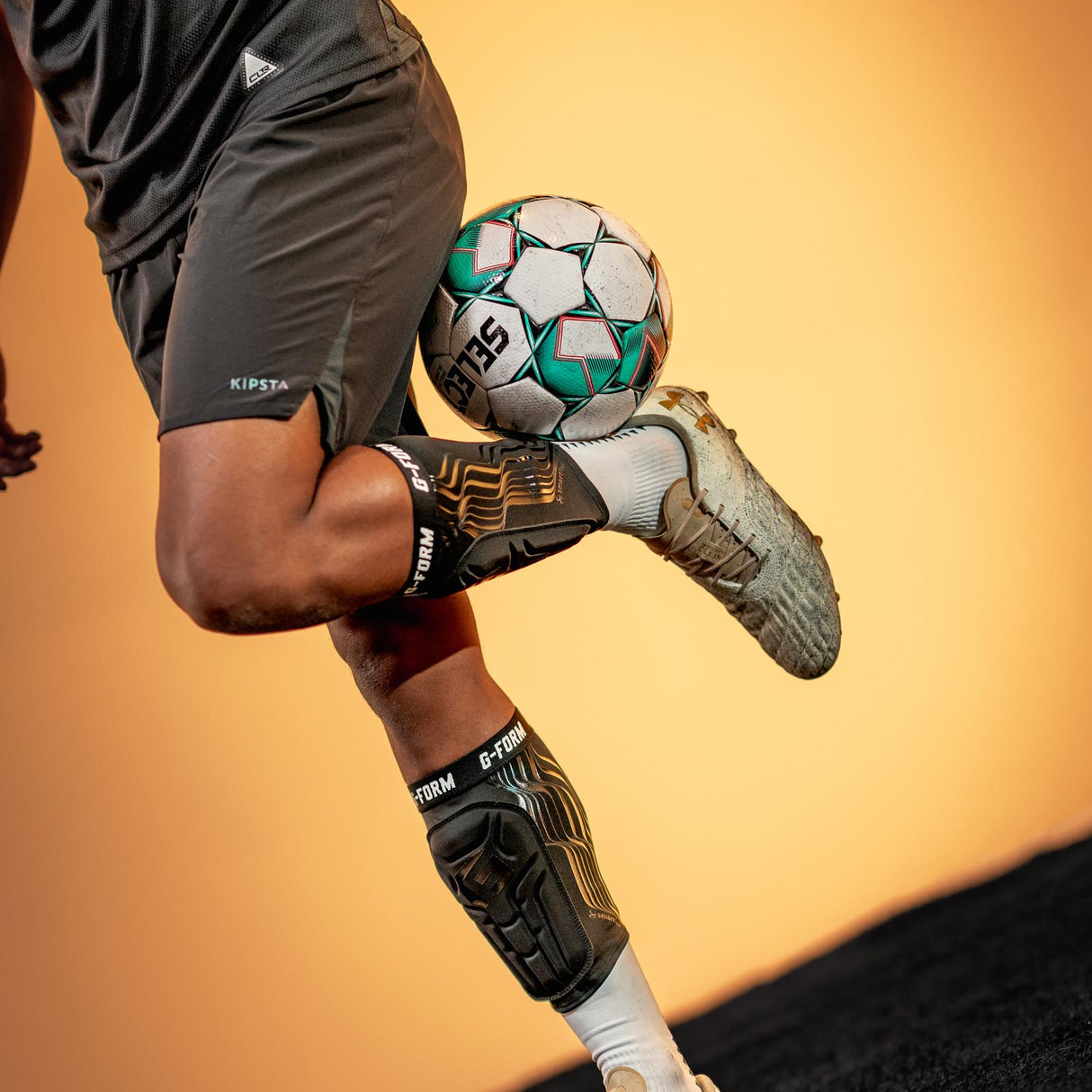 G Form V2 Shin Guard Black