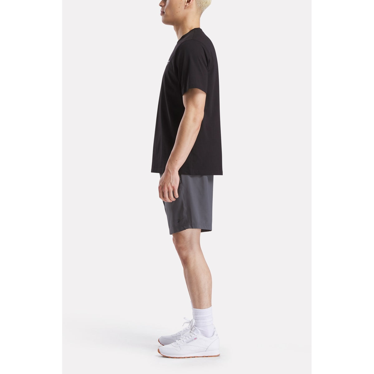 Reebok Mens CODY SMALL LOGO CREW NECK SS TEE BLACK