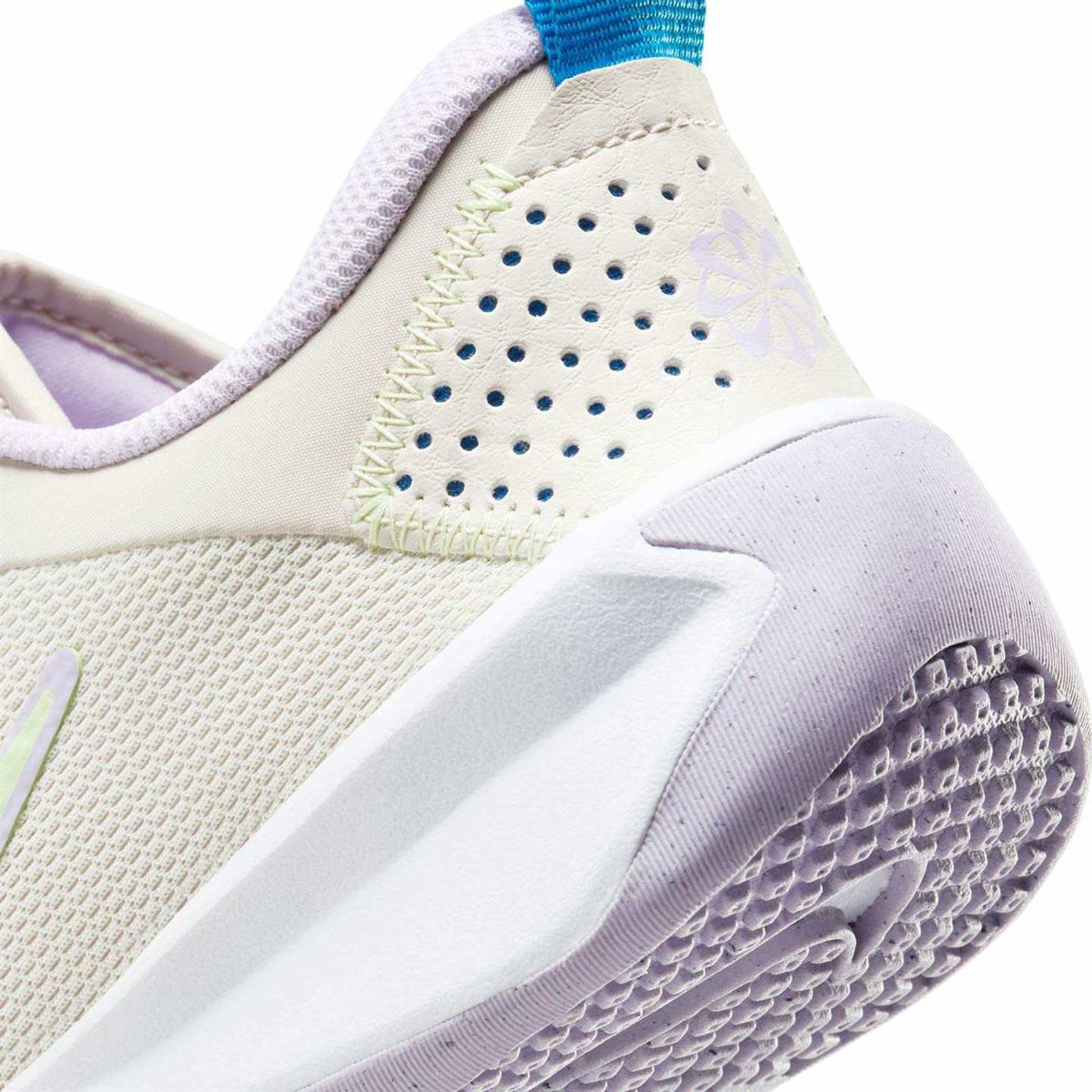 Nike Omni Multi-Court Girls White/Purp
