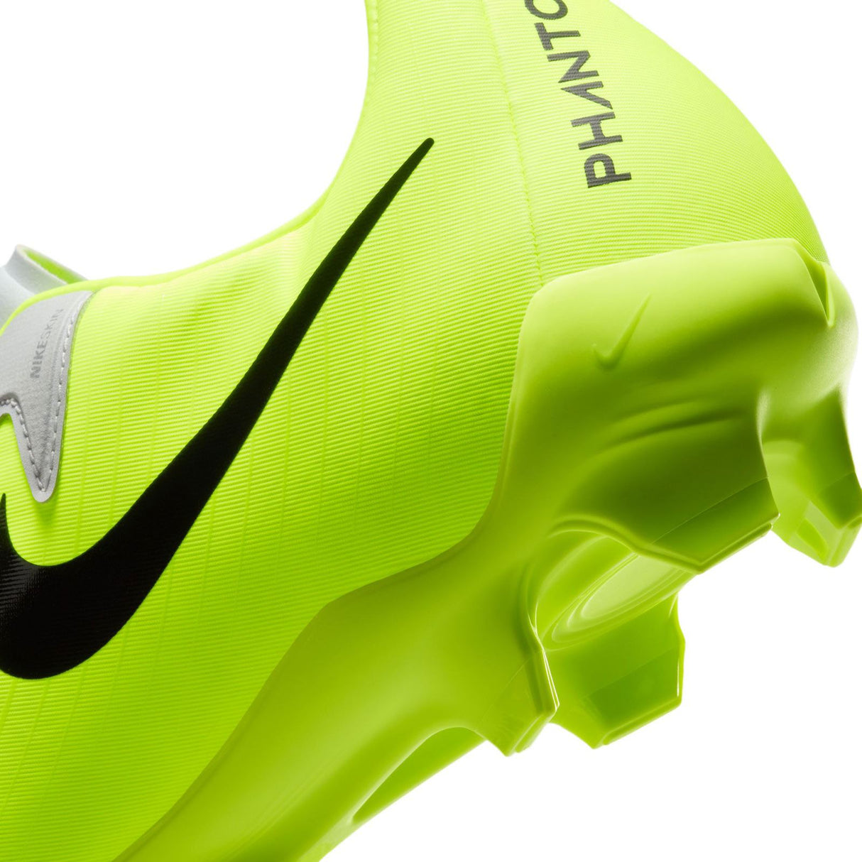 Nike Phantom GX 2 Academy Firm Ground Football Boots